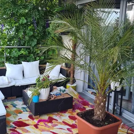 Cozy Room With A Beautiful Garden View Baunatal Extérieur photo