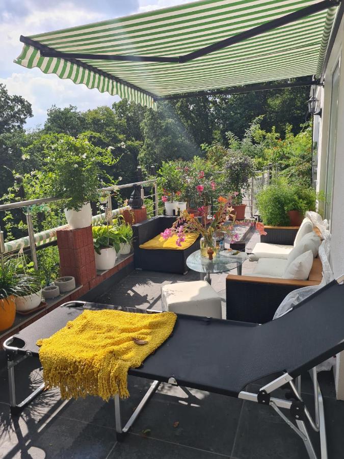 Cozy With A Beautiful Garden View